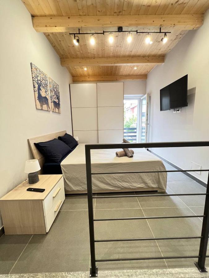 Modern Loft Center Of Turin + Jacuzzi 30M Metro Apartment Collegno Exterior photo